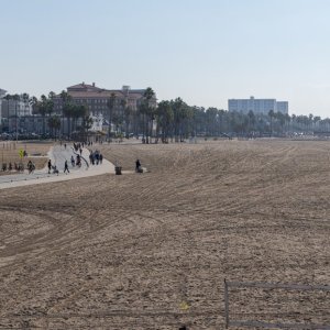 Santa Monica Beach.jpg