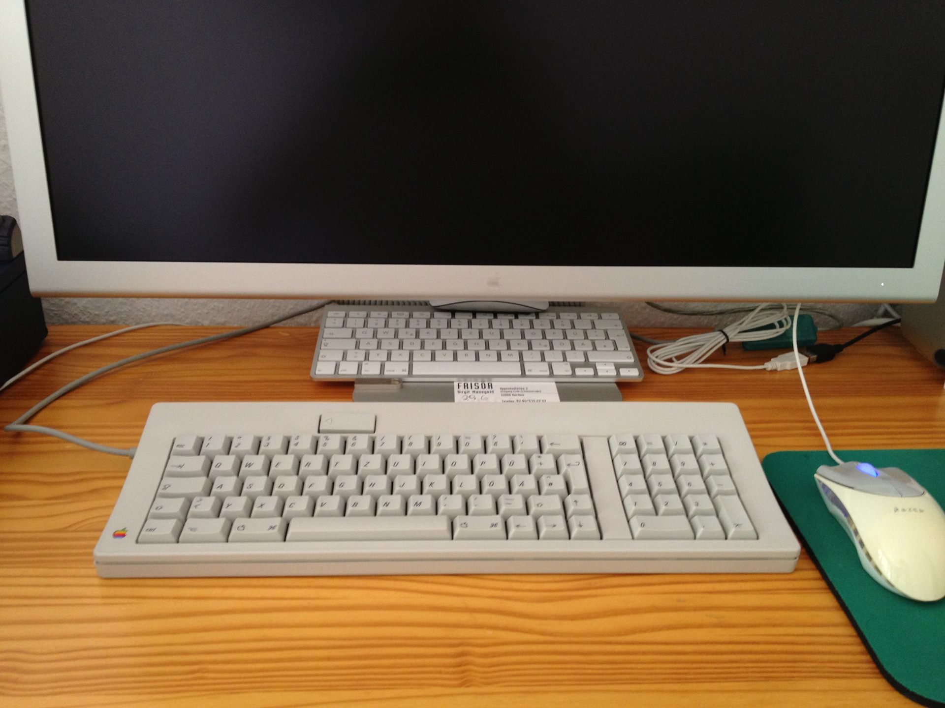 Apple-M0118-Keyboard.JPG