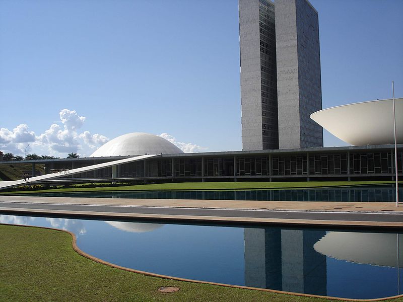 800px-Congresso_brasilia.jpg