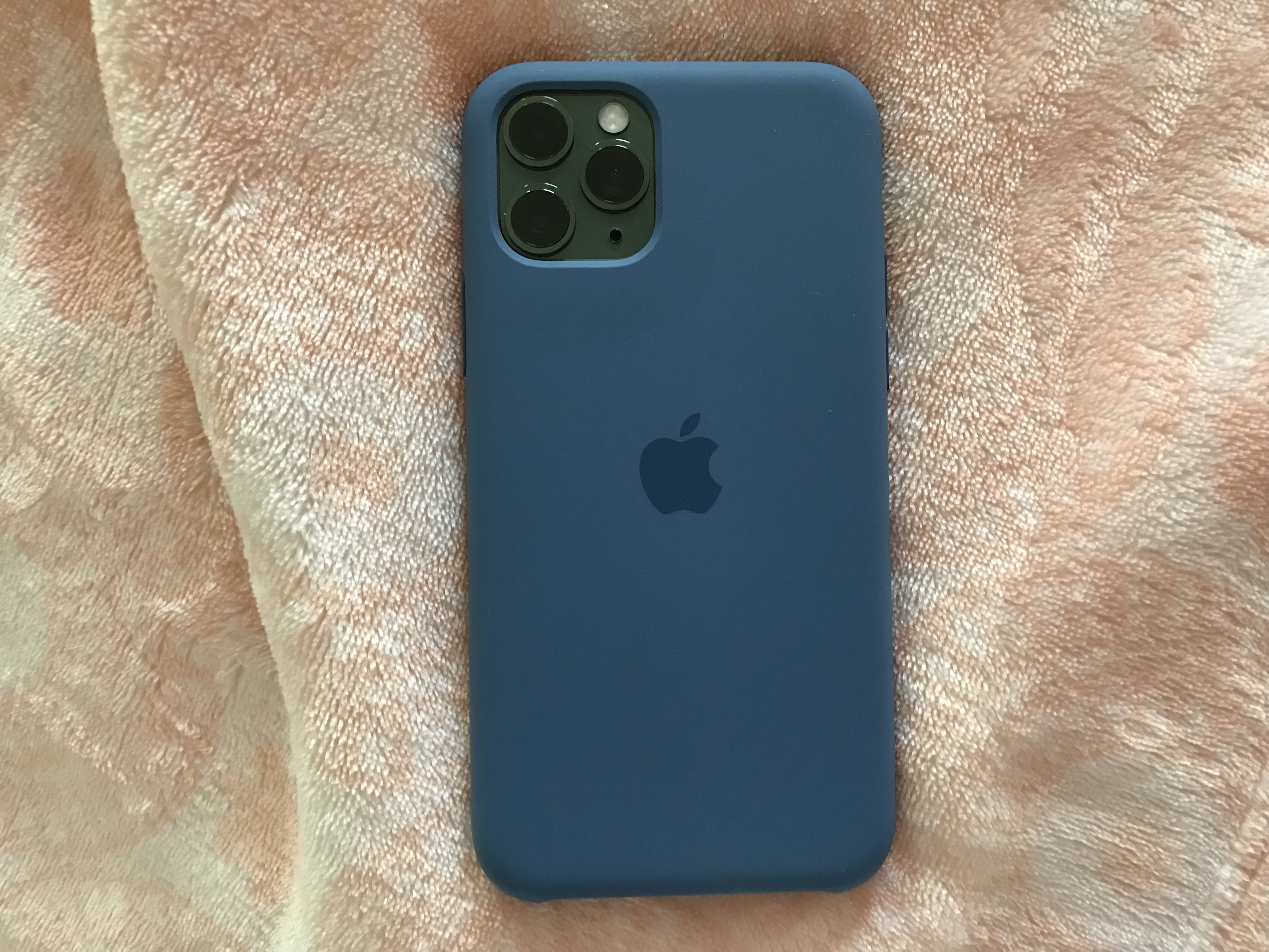 Show Off Your Case S For Iphone 11 11 Pro Max Macrumors Forums