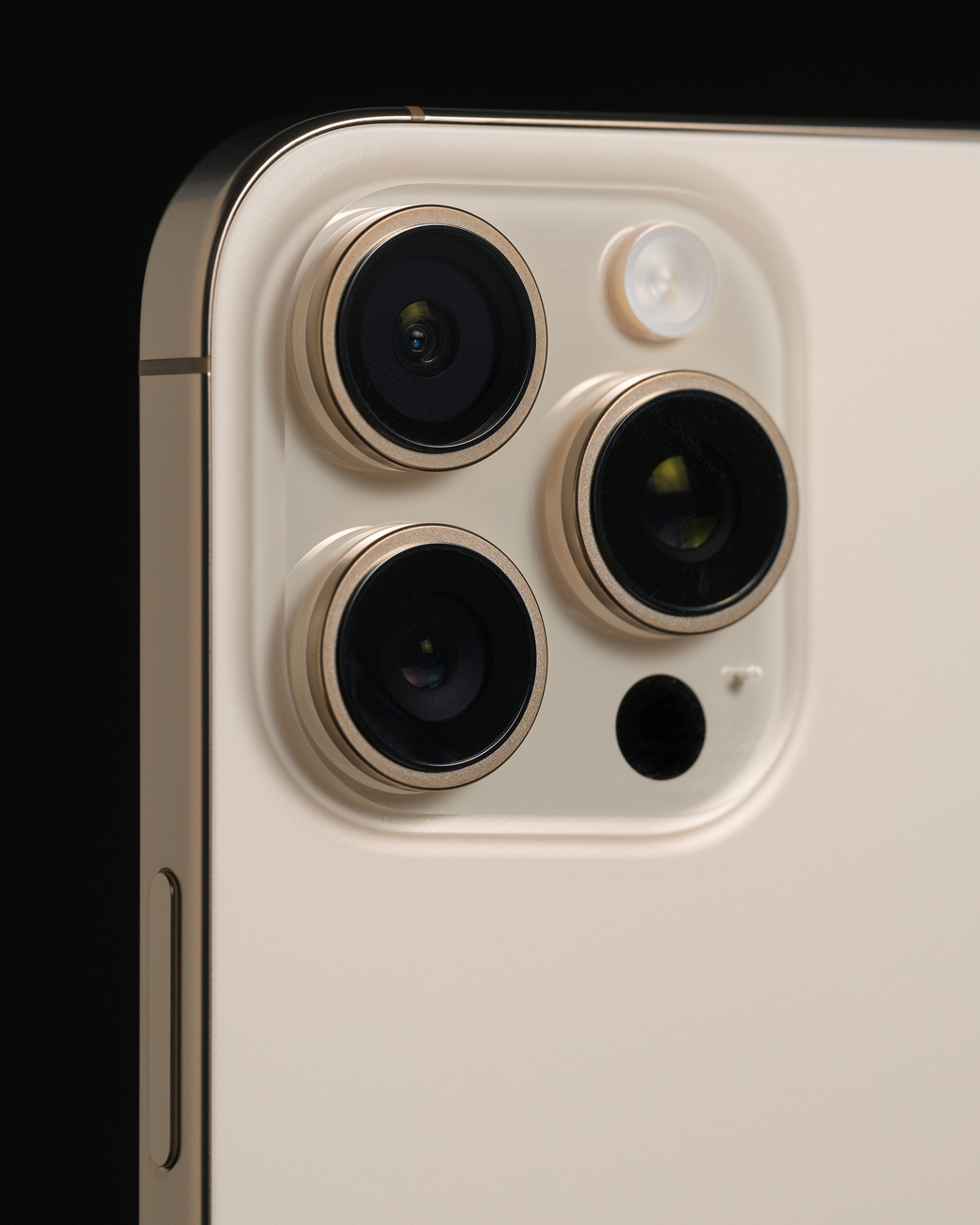 16pm_cameras.jpg