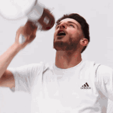 1744145000810.gif
