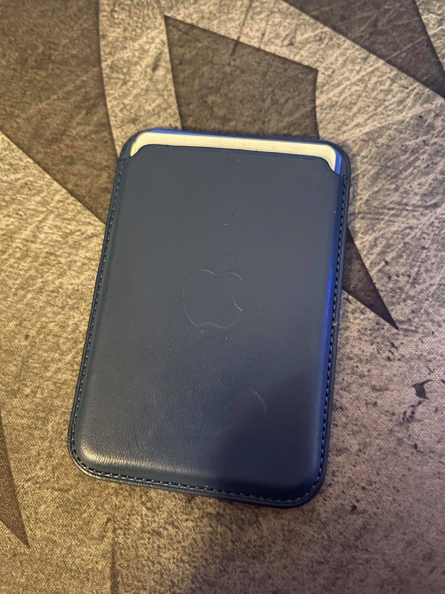 MagSafe wallet edges peeling/melting : r/MagSafe