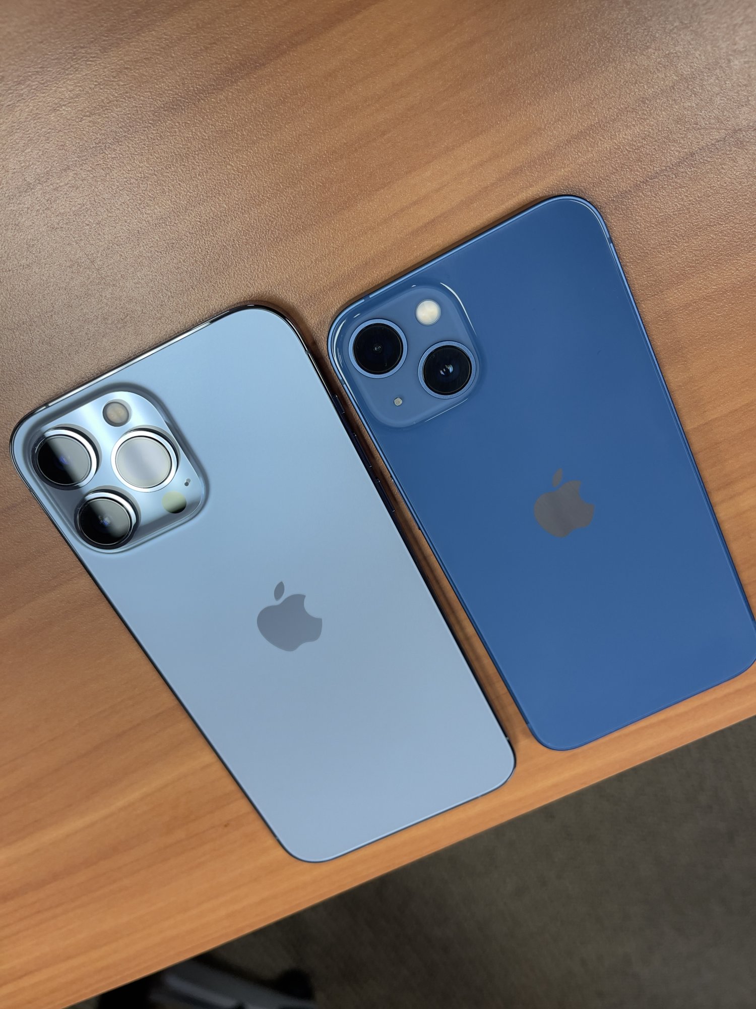 Blue iphone sierra iPhone 13