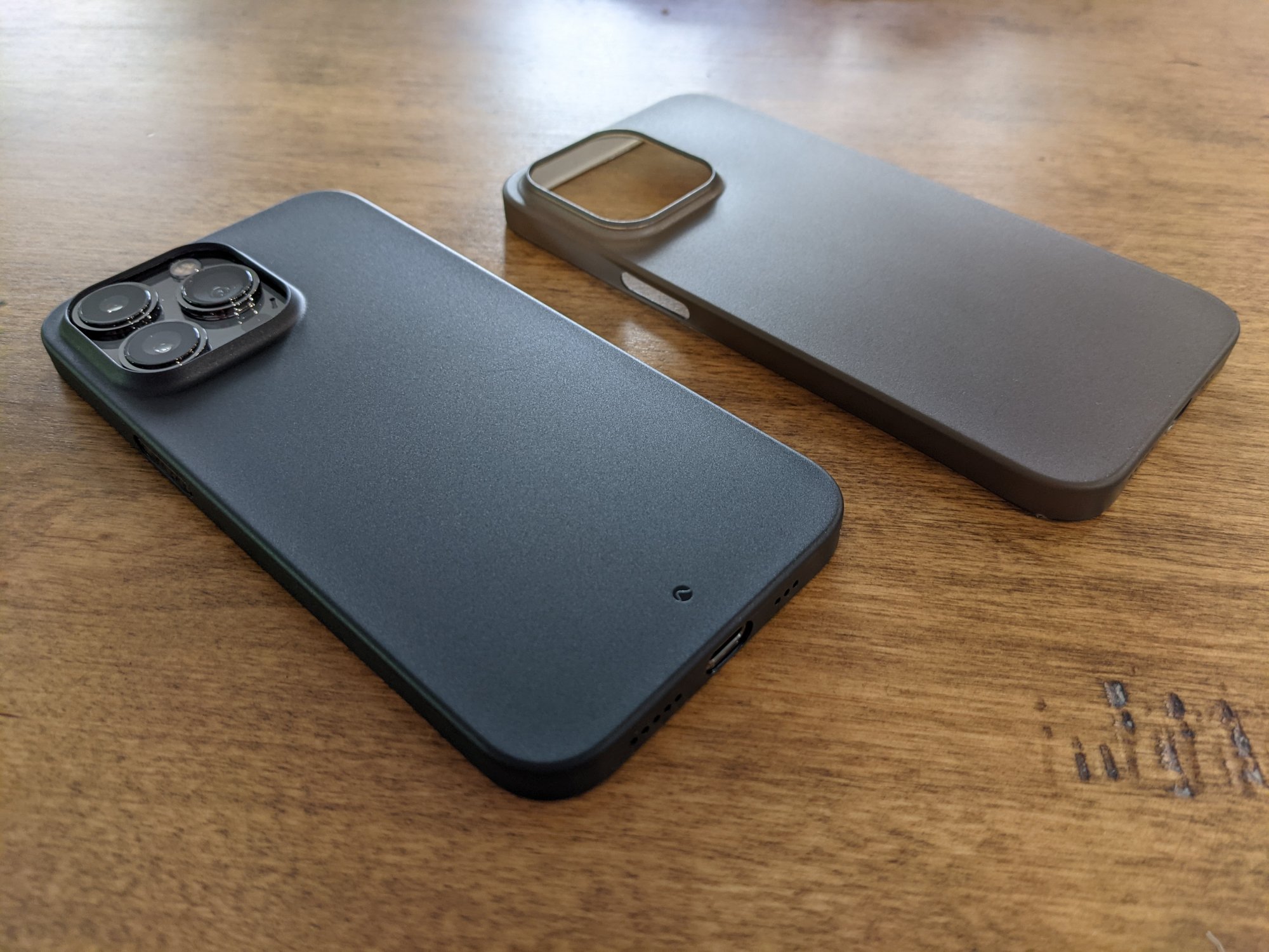 A Look at Some Ultra-Thin Cases | MacRumors Forums