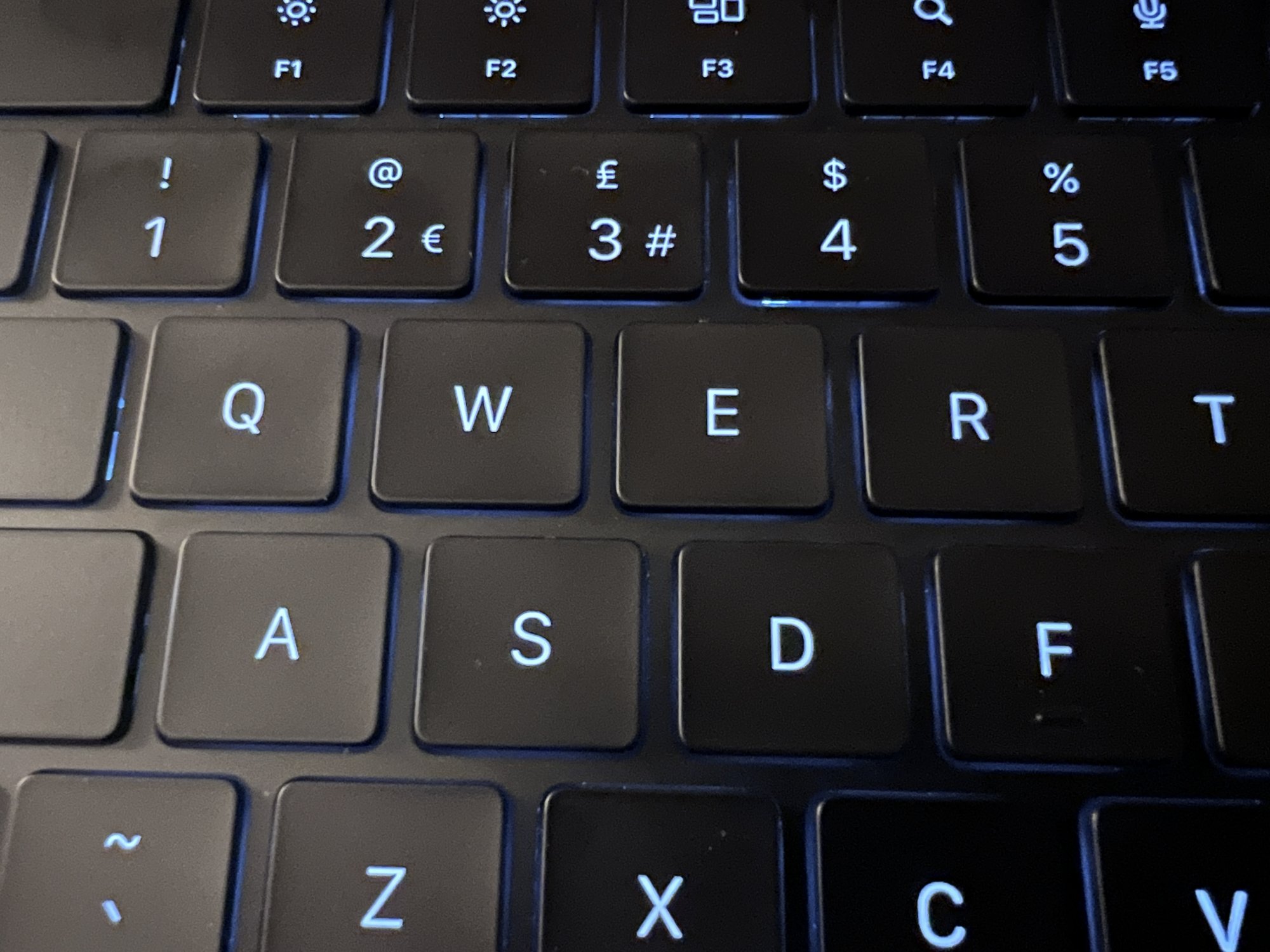 Penneven tiggeri alarm Keyboard backlight issue 14" Macbook Pro | MacRumors Forums