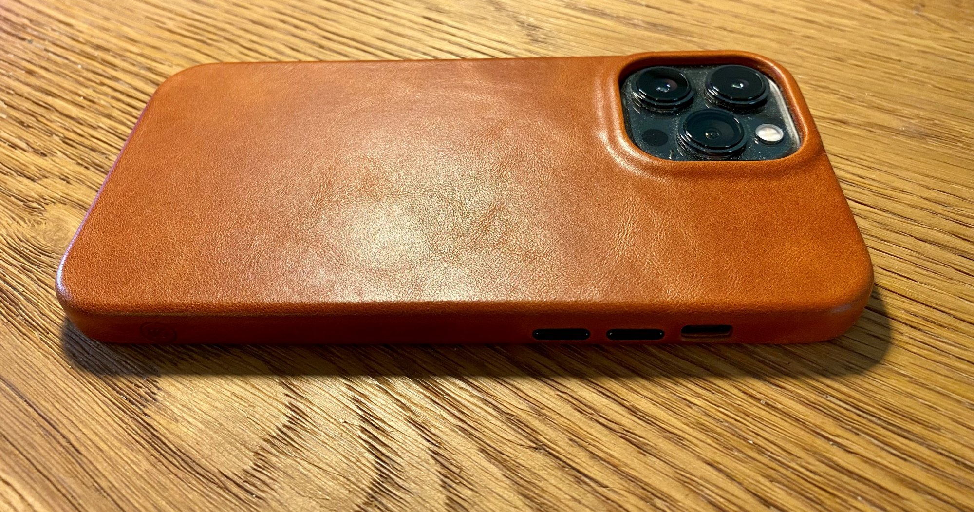 iPhone 12 Case from BandWerk – Ostrich | Brown Silver
