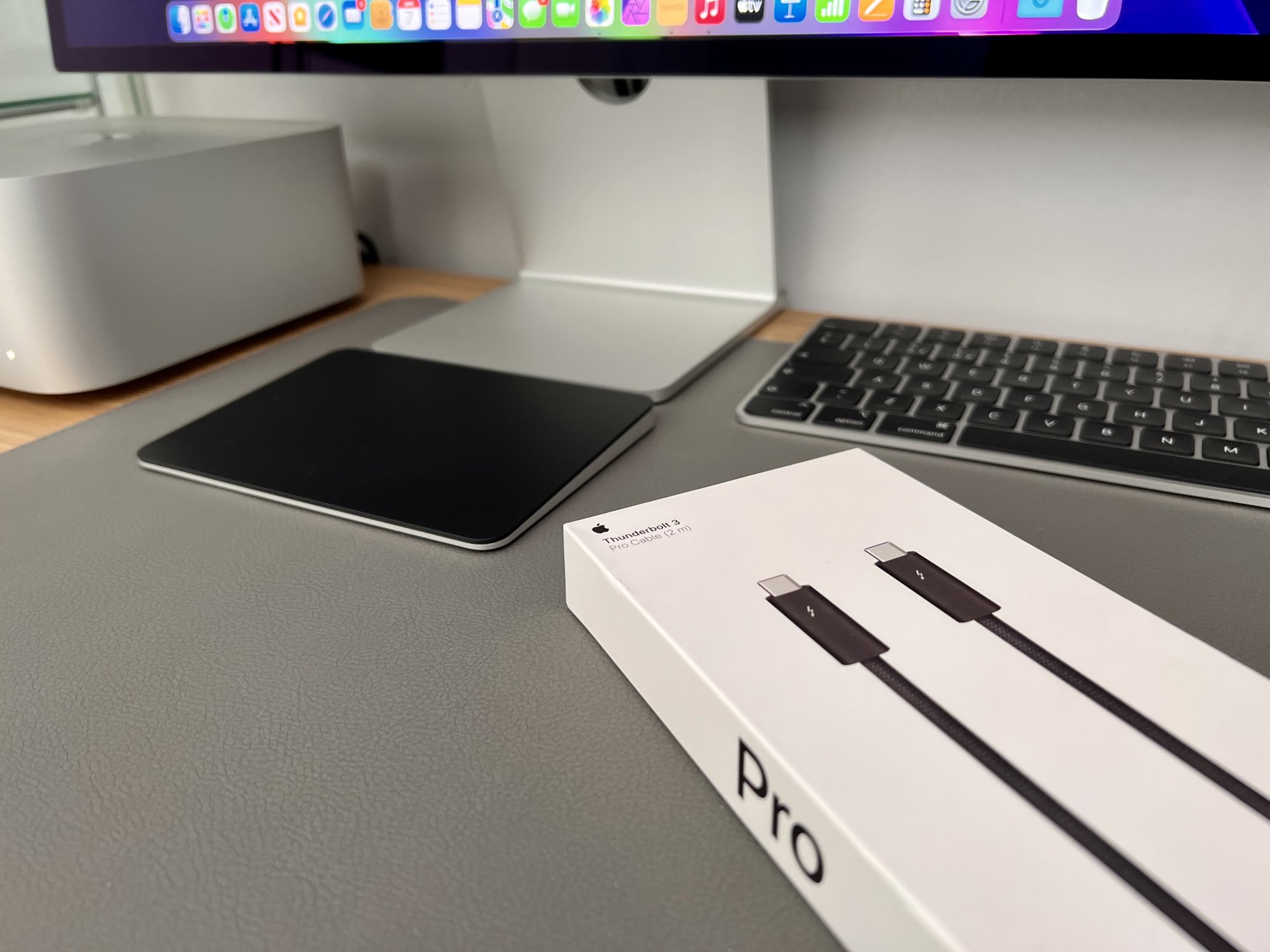 New Images of Rumored 'iPhone 12' Braided Lightning to USB-C Cable Emerge  [Update: Black Cable Likely From Mac Pro or Future iMac Pro] - MacRumors