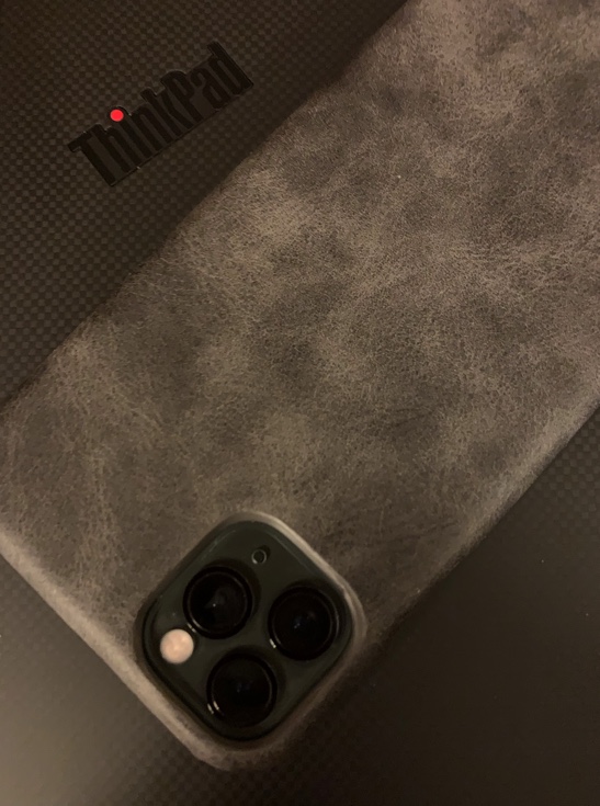 2019 10 05 Grey case on Thinkpad.jpg