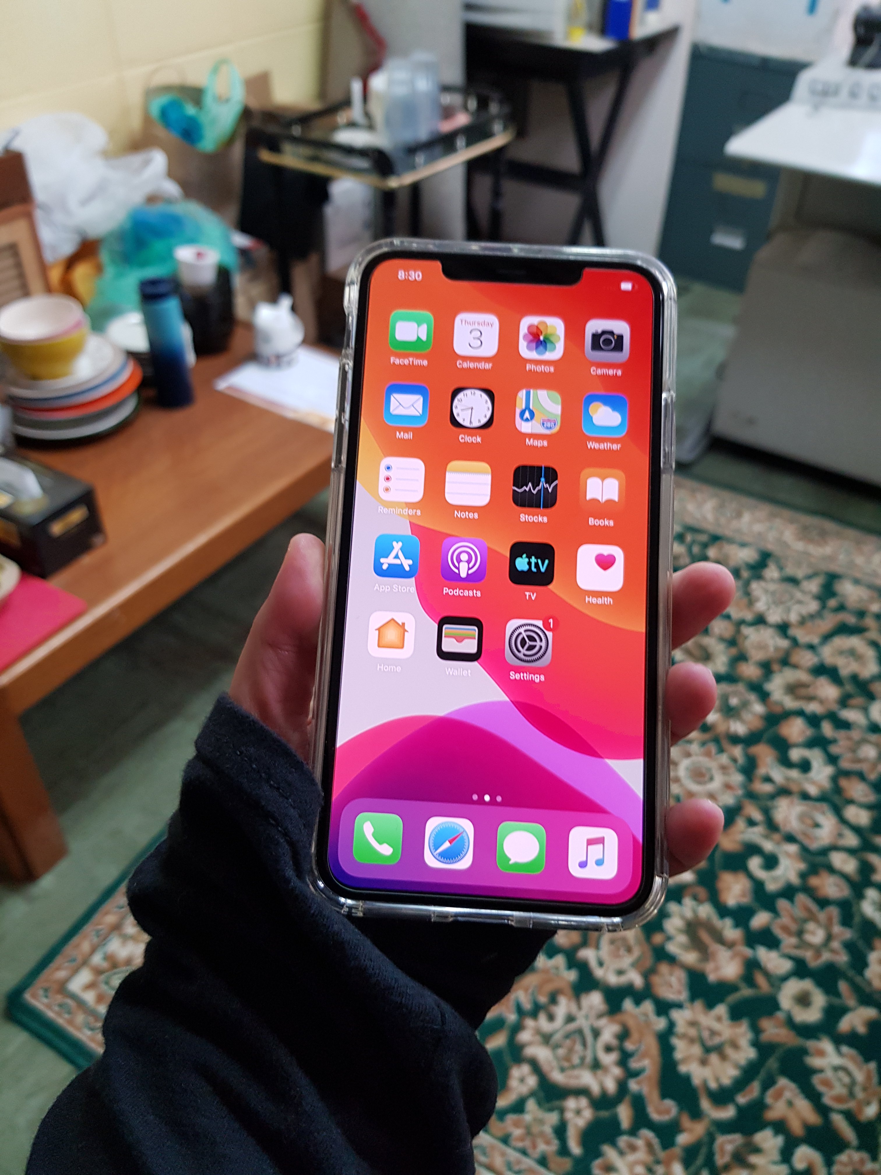 not sure if iPhone 11 pro max is too big | MacRumors Forums