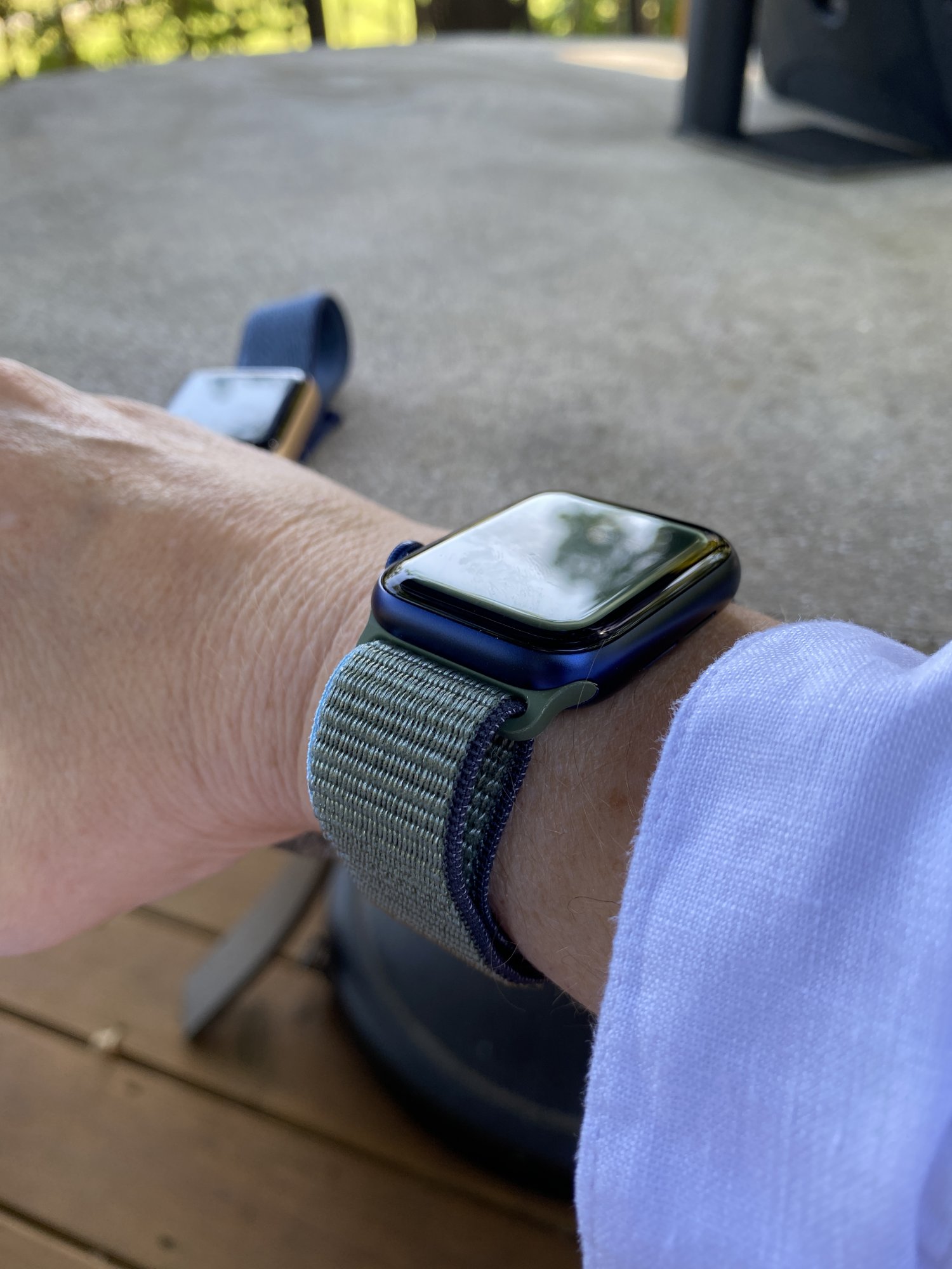 apple inverness green sport loop