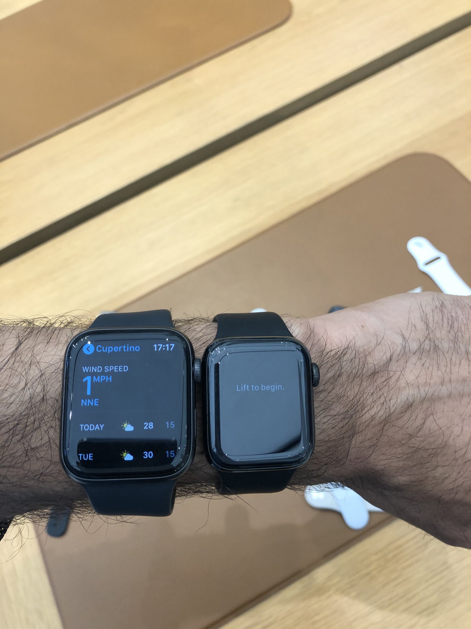 apple watch 44mm and 40mm