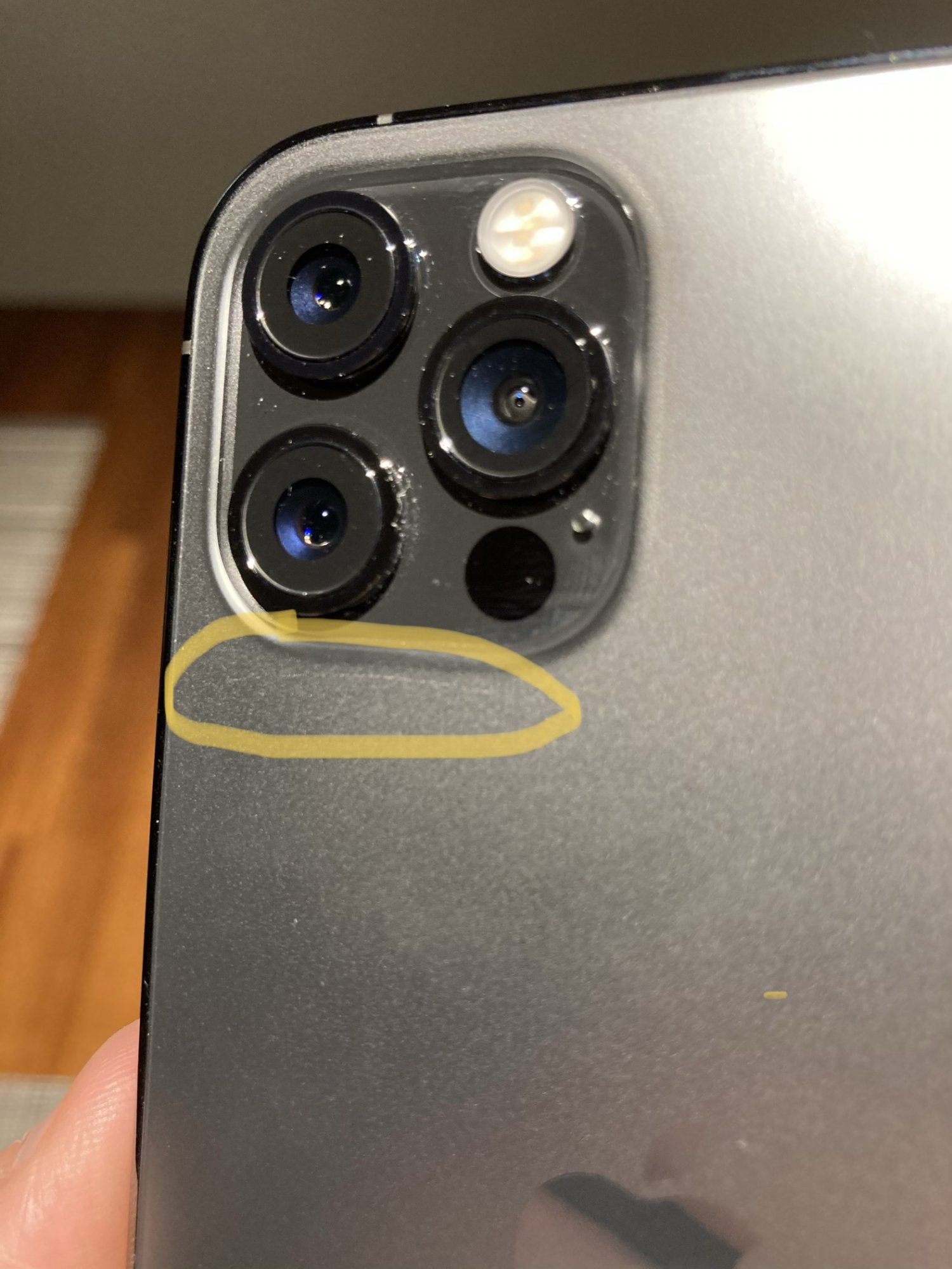 Iphone 12 Pro Scratch On The Back From Factory Macrumors Forums