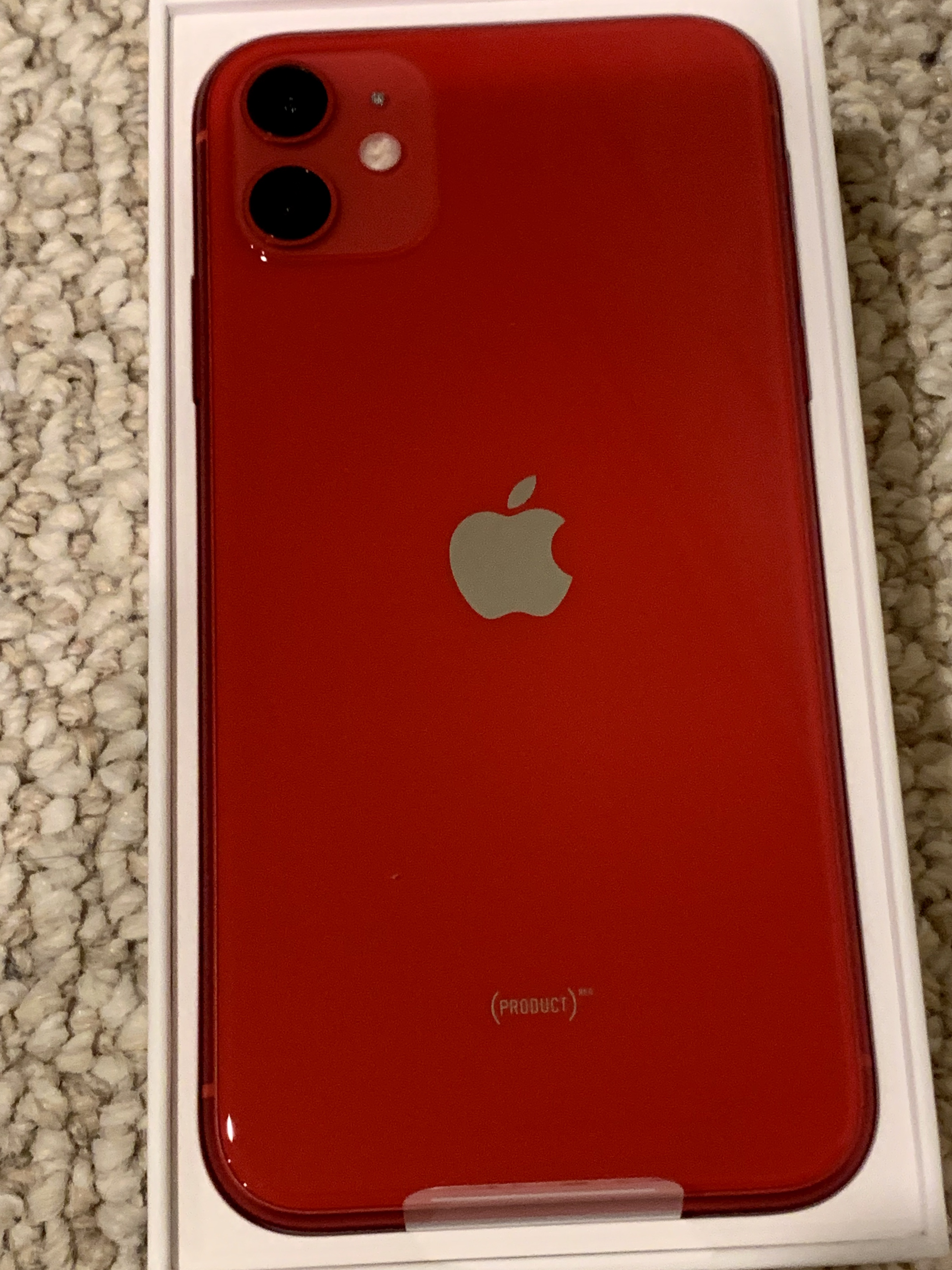 Красный телефон 12. Iphone 11 64gb Red. Айфон 12 Промакс Red. Iphone 11 корпус product Red.