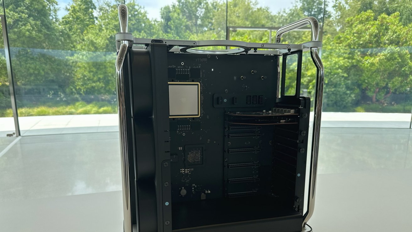 54780-110870-Mac-Pro-empty-xl.jpg