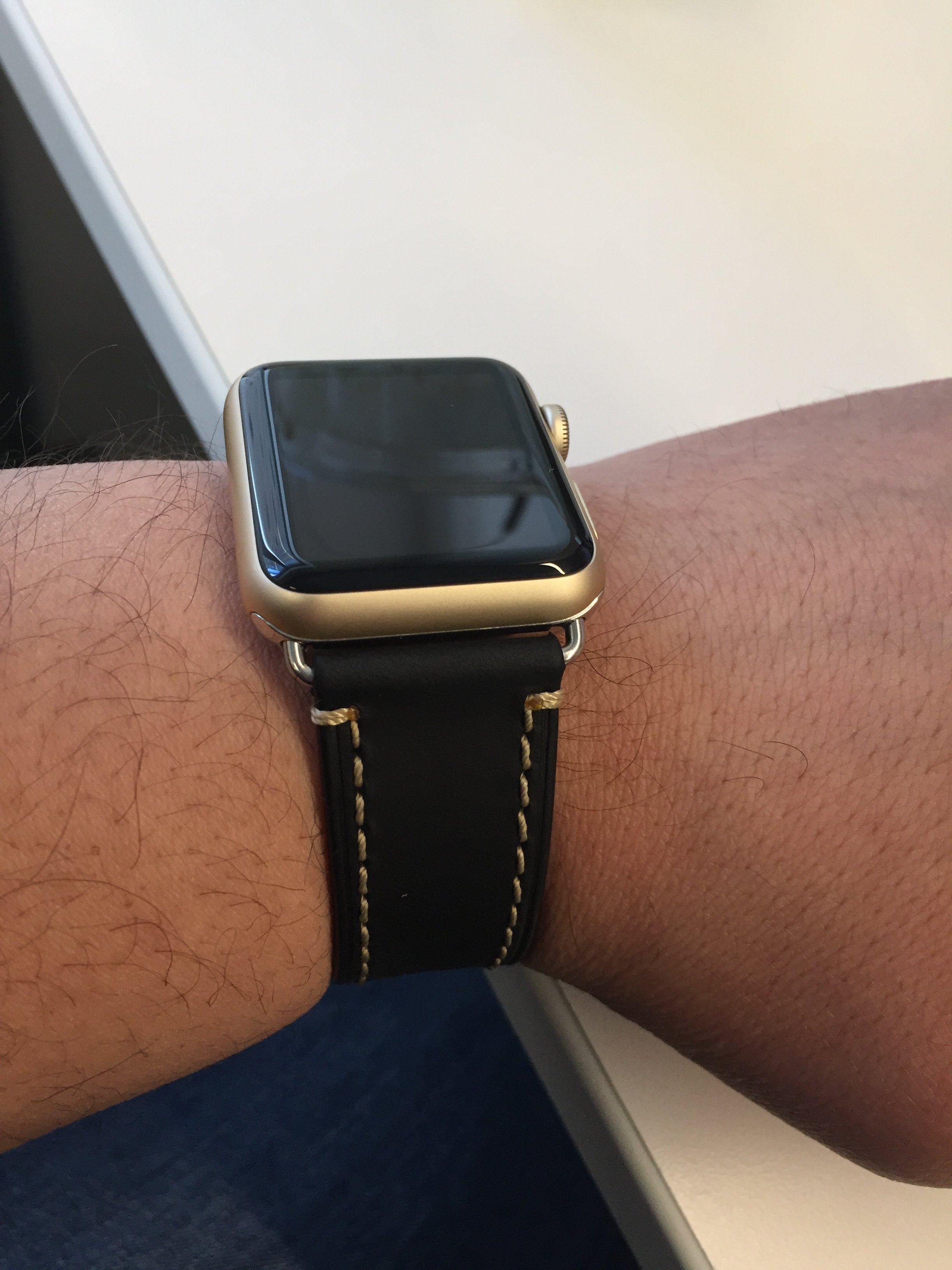 Any Men With Apple Watch In Gold Macrumors Forums