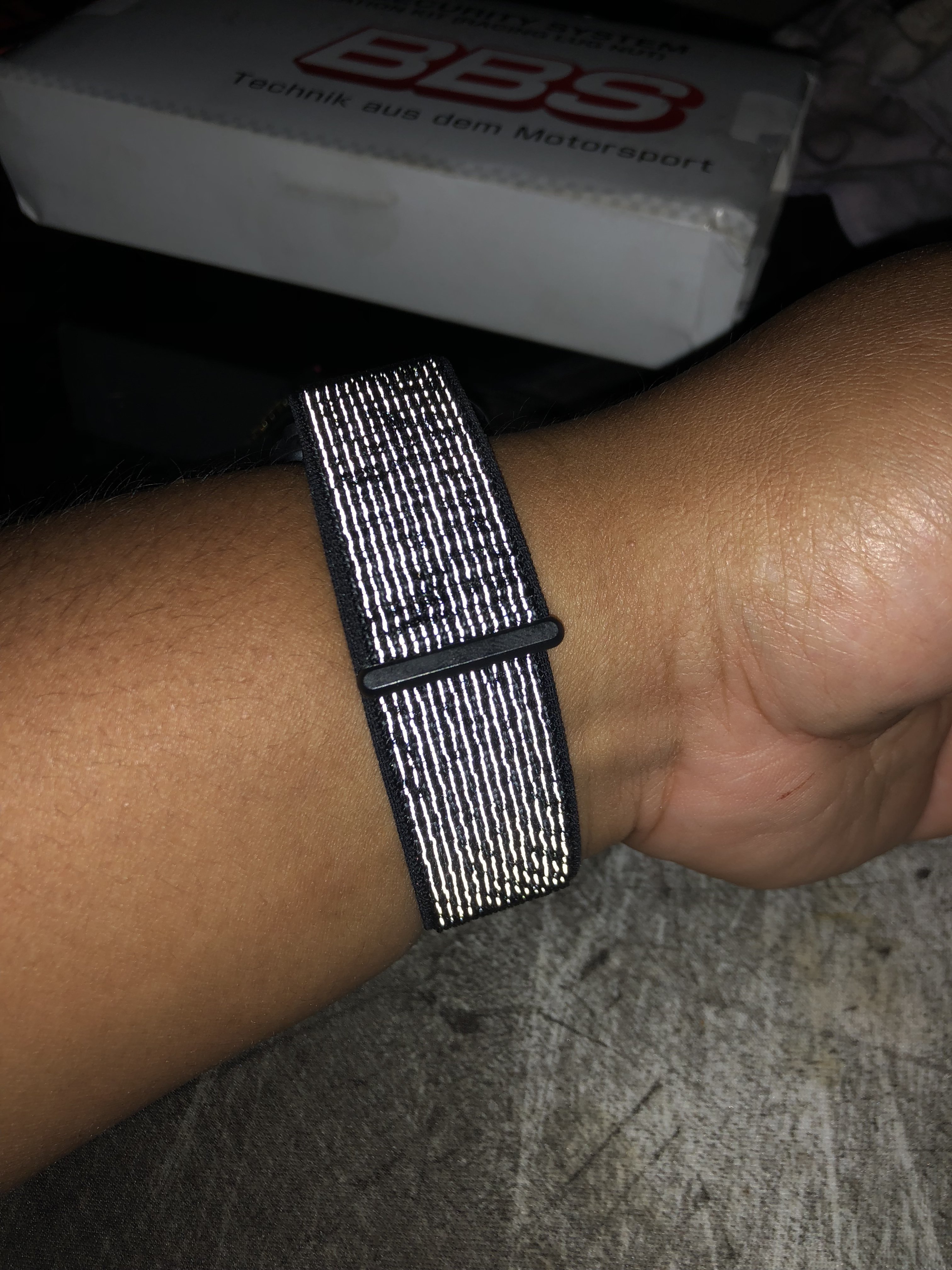 summit white sport loop