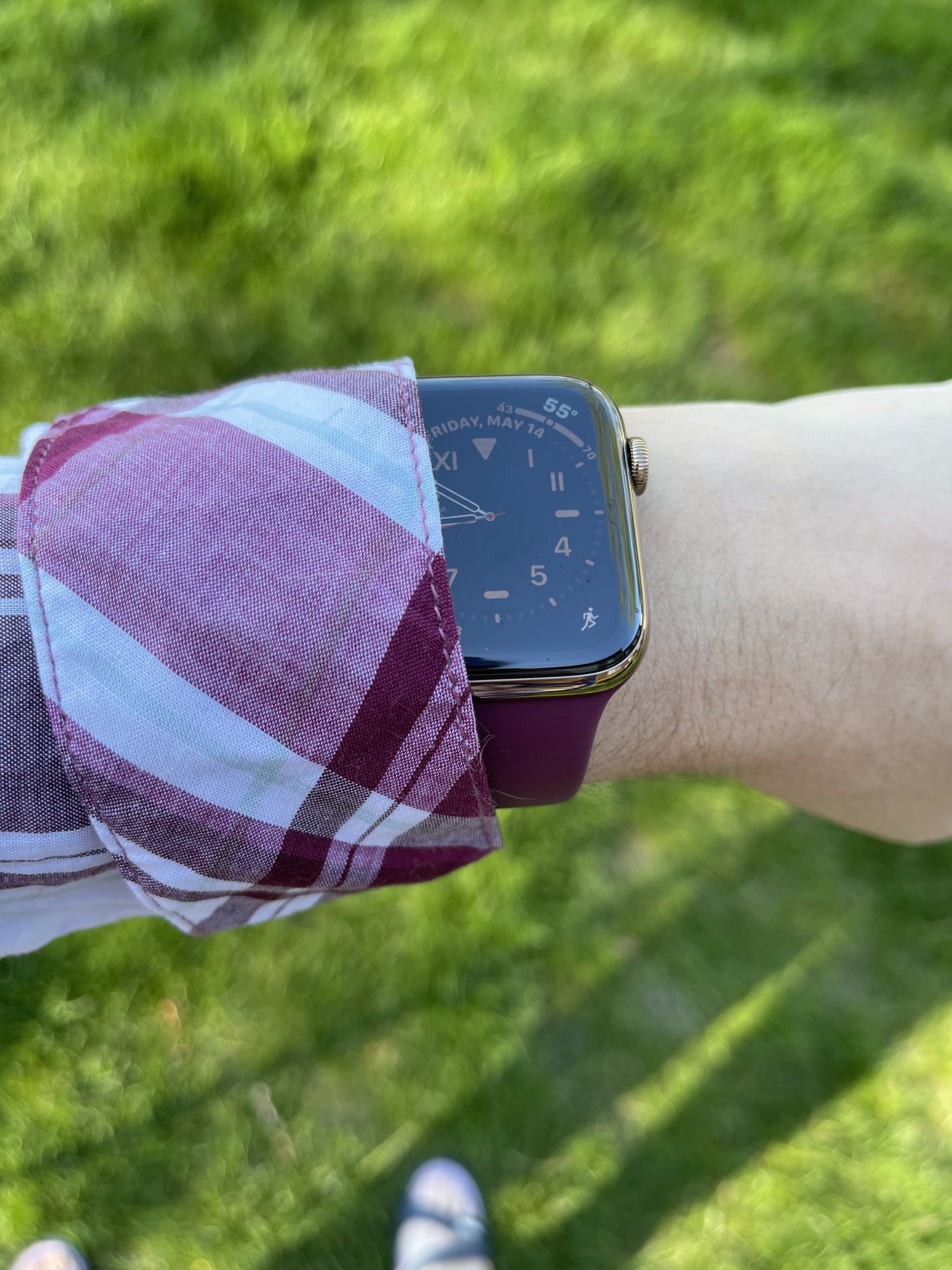 apple watch plum solo loop