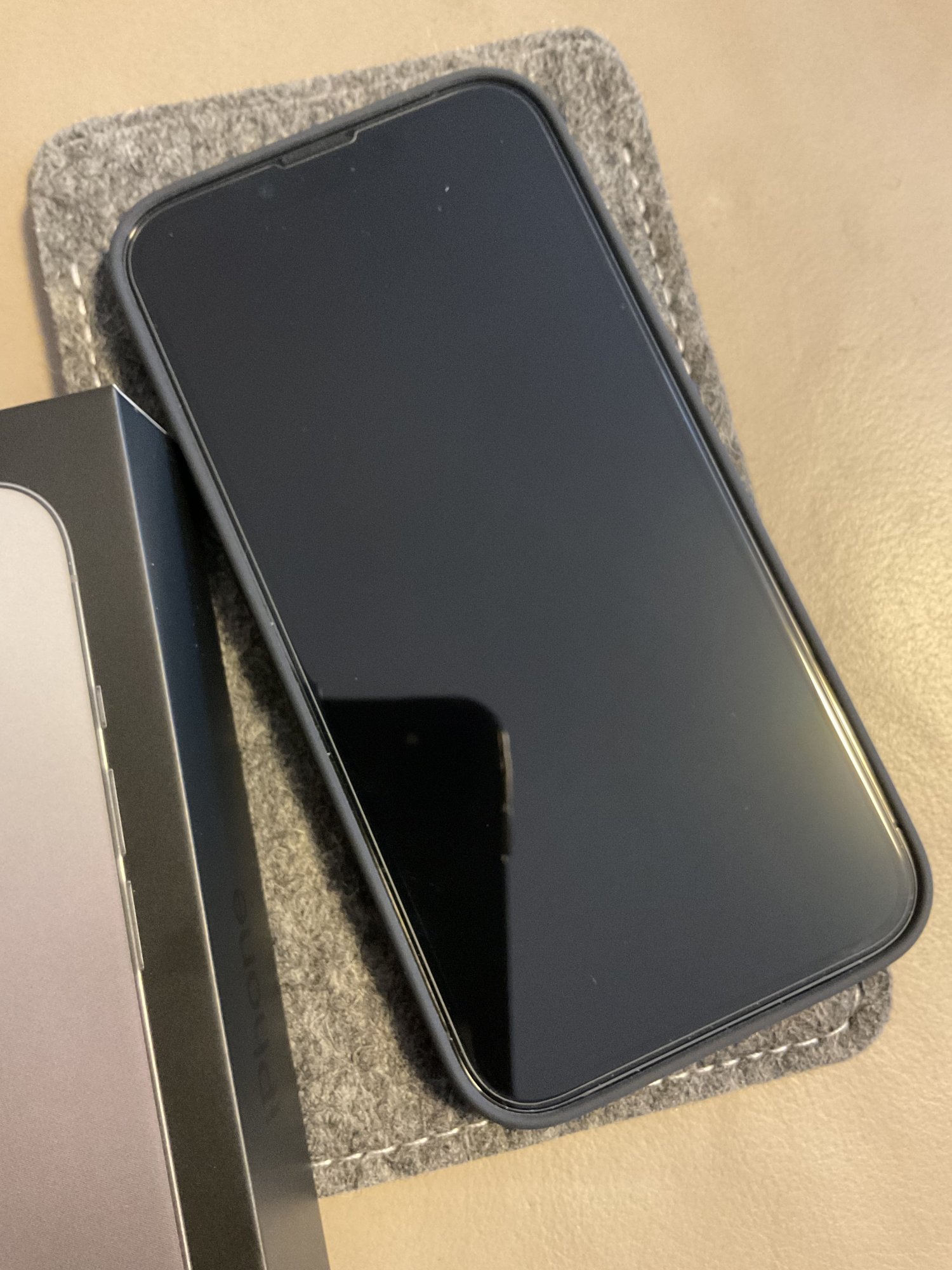 Spigen Tempered Glass EZ Fit Vs ESR Tempered Glass Screen Protector