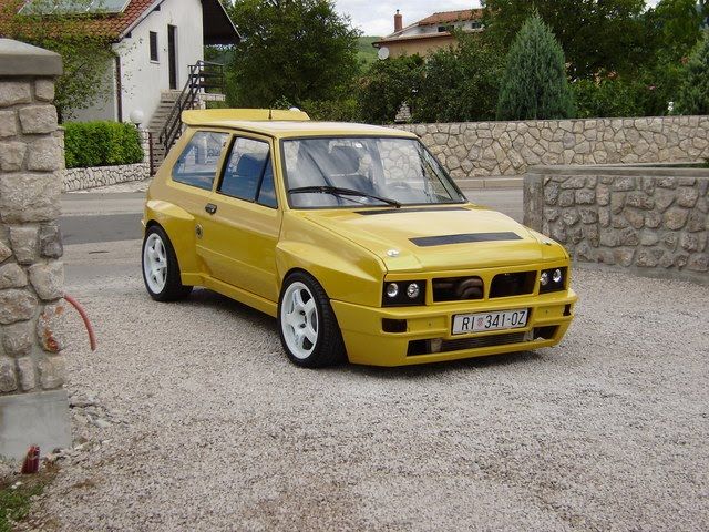 8ff8a50a35e003ca5db8cc0d4ca1a4ad--small-cars-modified-cars.jpg
