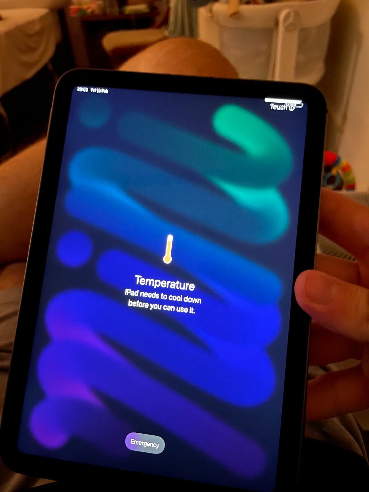 iPad Mini 6 overheating while charging + temperature warning