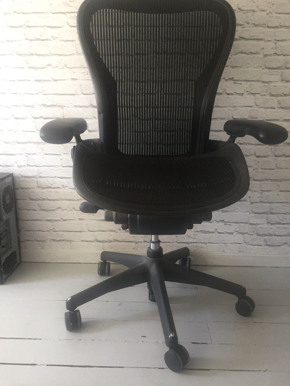 Aeron chair not comfortable deals
