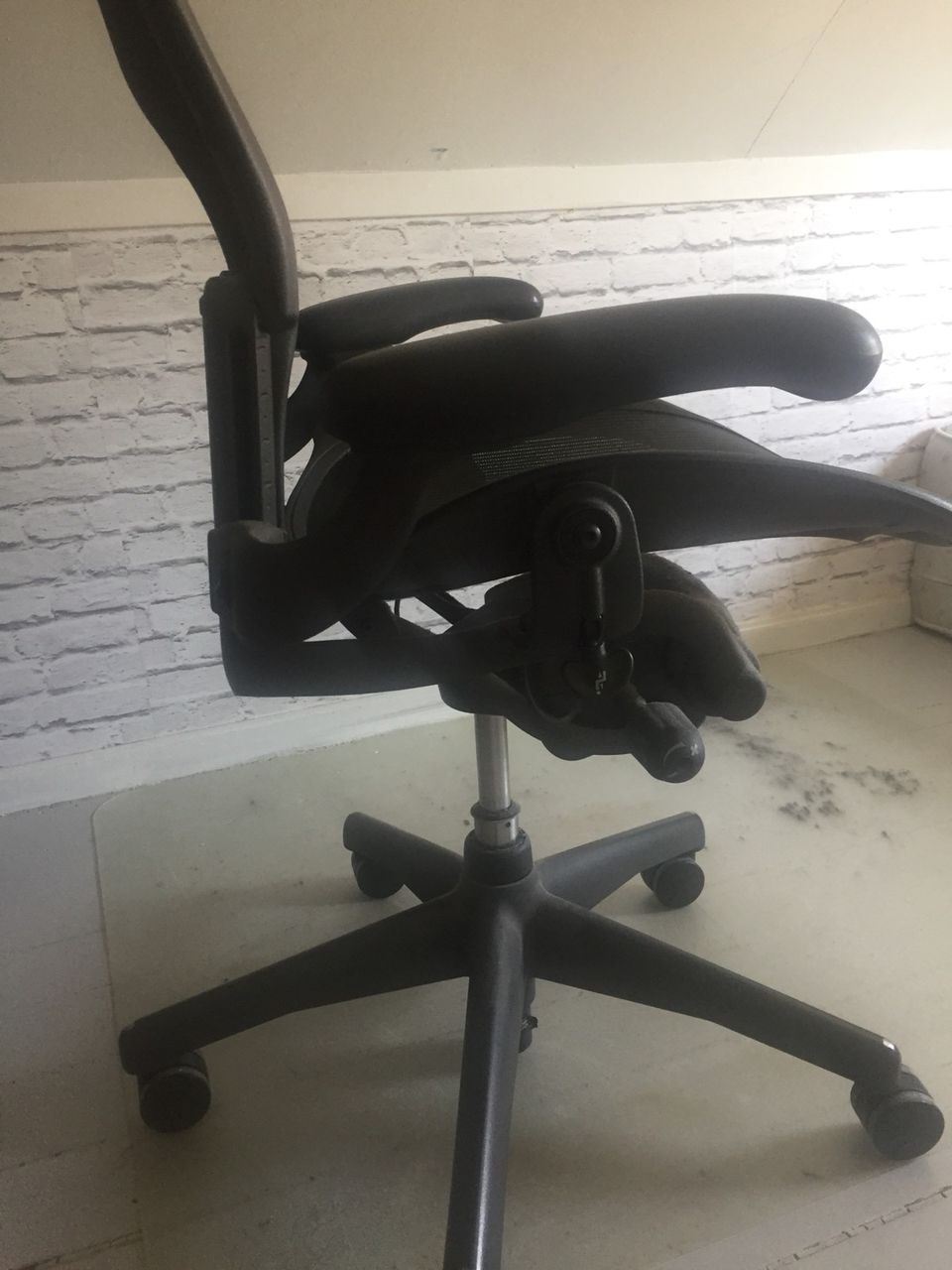 Aeron chair not comfortable MacRumors Forums