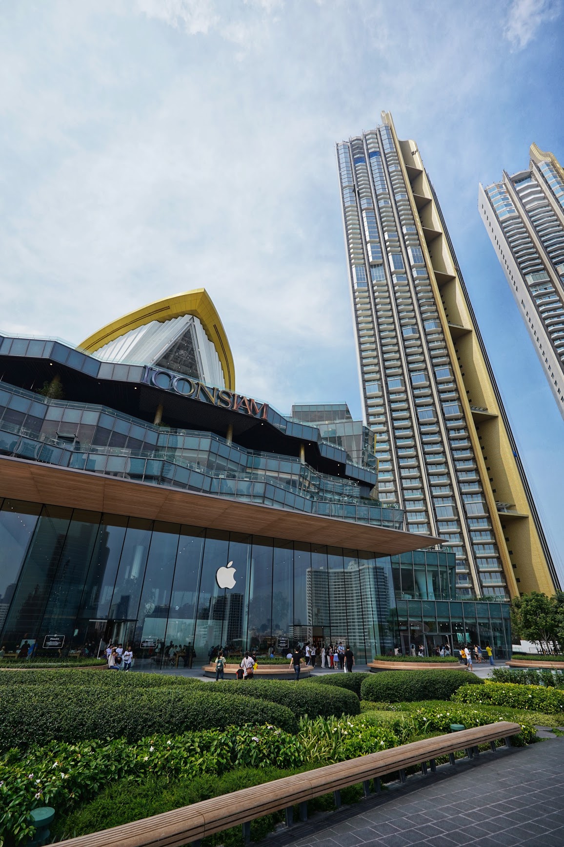 apple-bkk-3.JPG