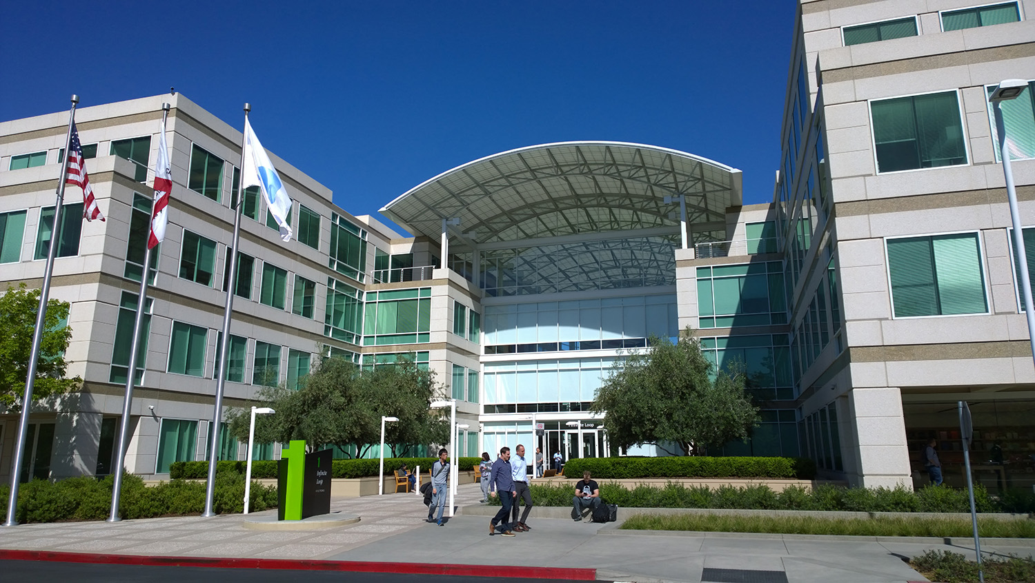 Apple campus (3).jpg