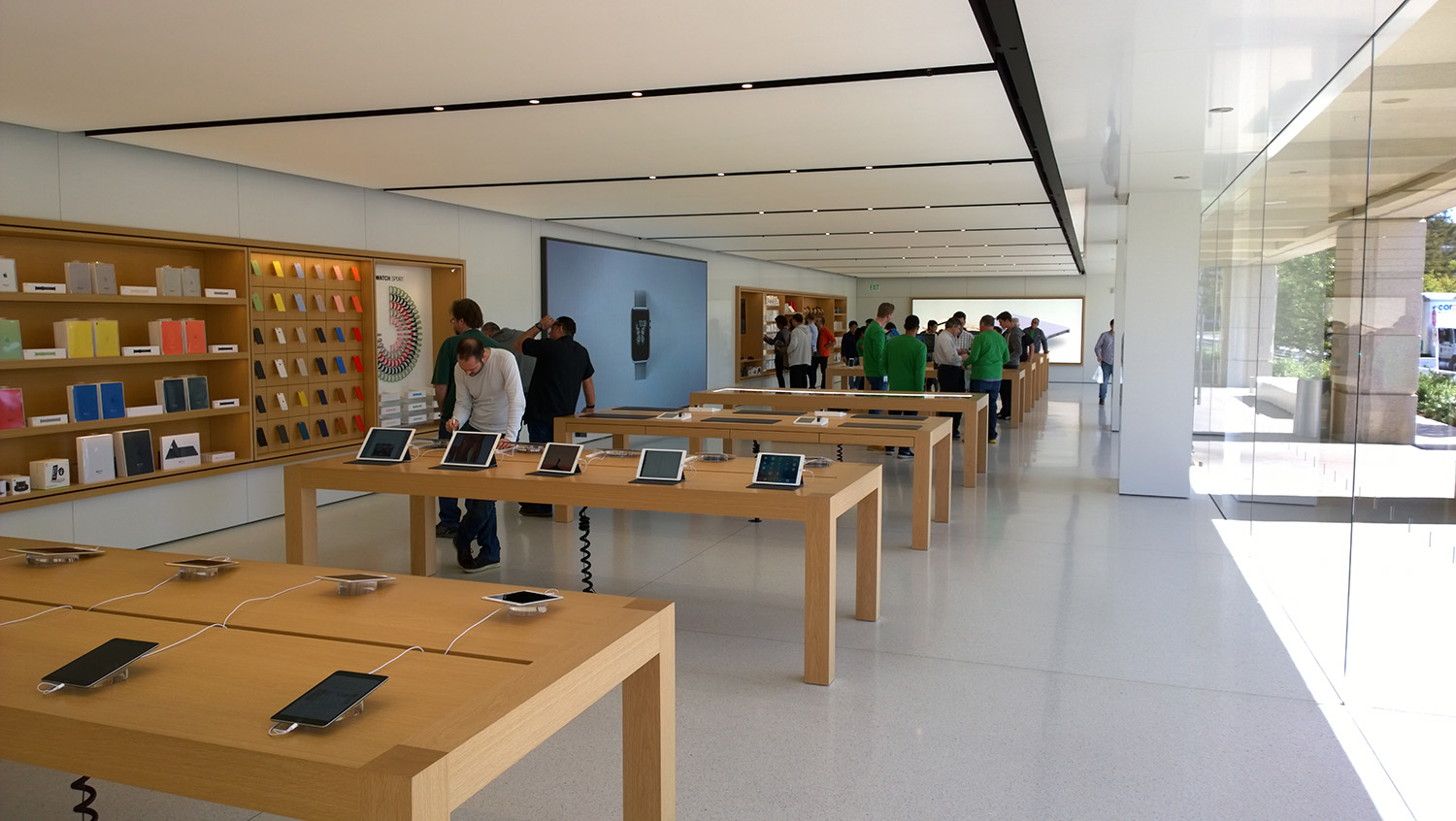 Apple campus (8).jpg