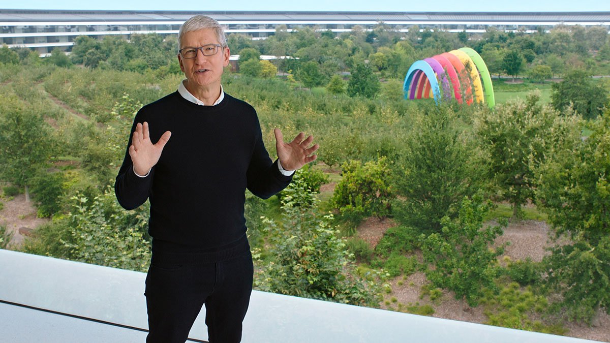apple-park-apple-event-keynote-tim.jpg