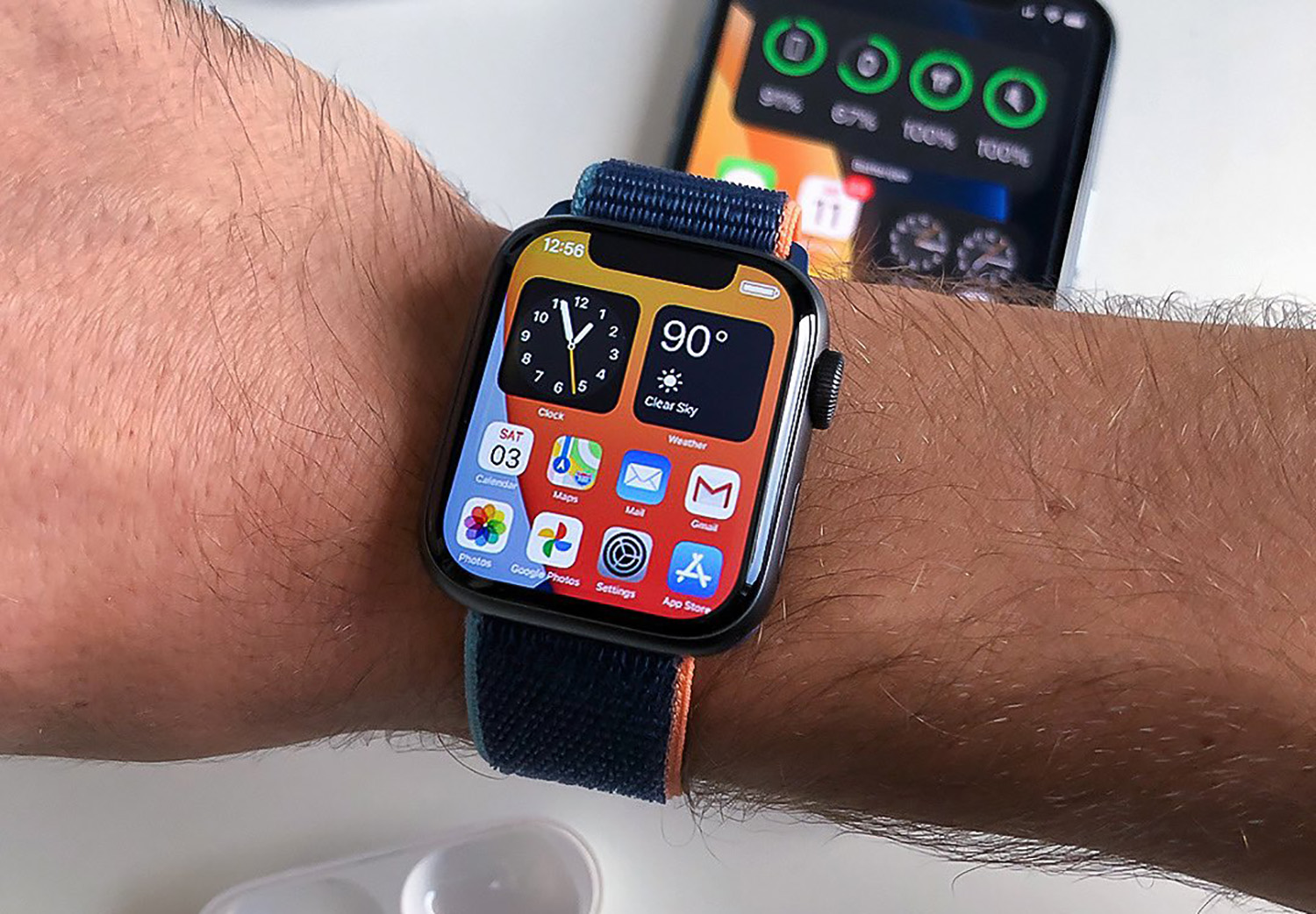 Apple-Watch-concept-with-a-notch.jpg