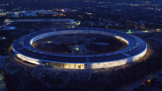 apple_campus_night.png