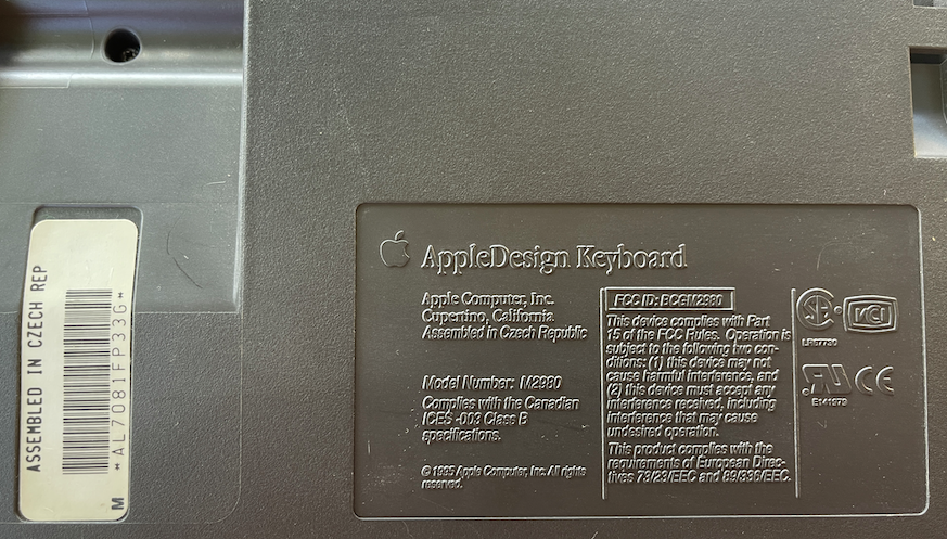 AppleDesign Keyboard Czech Rep M2980.png