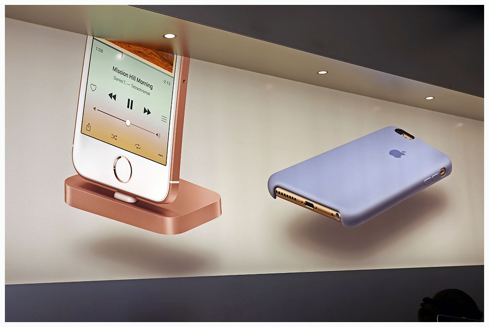 AppleLaunch05.jpg
