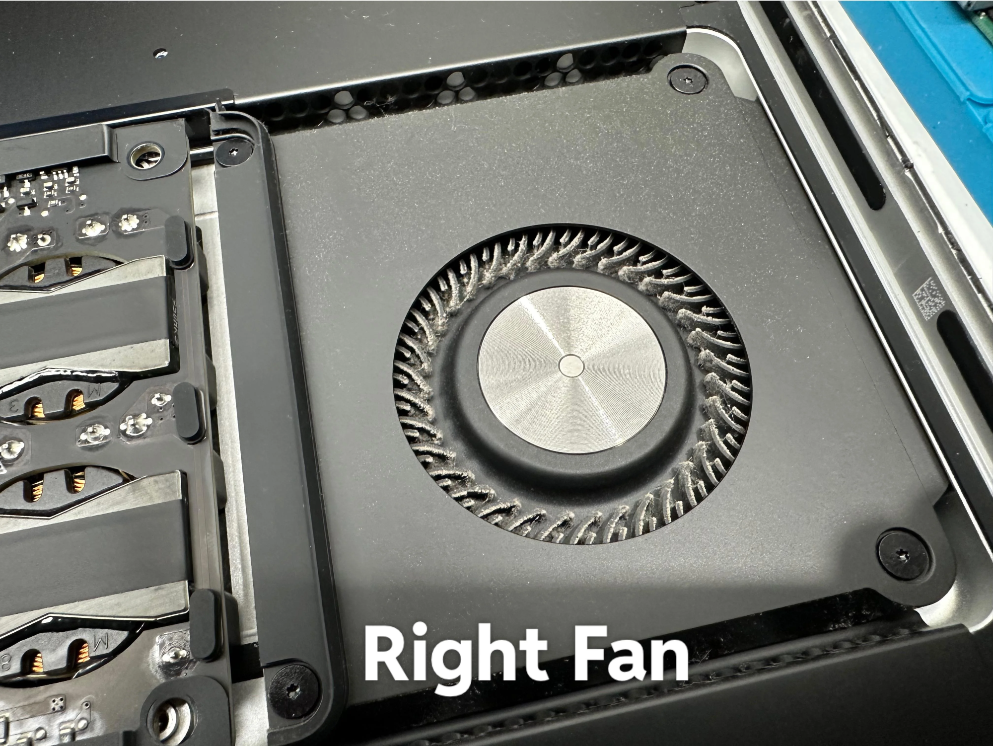 as-many-ask-more-pictures-inside-the-pro-display-xdr-v0-1n1rwxndg85c1.png