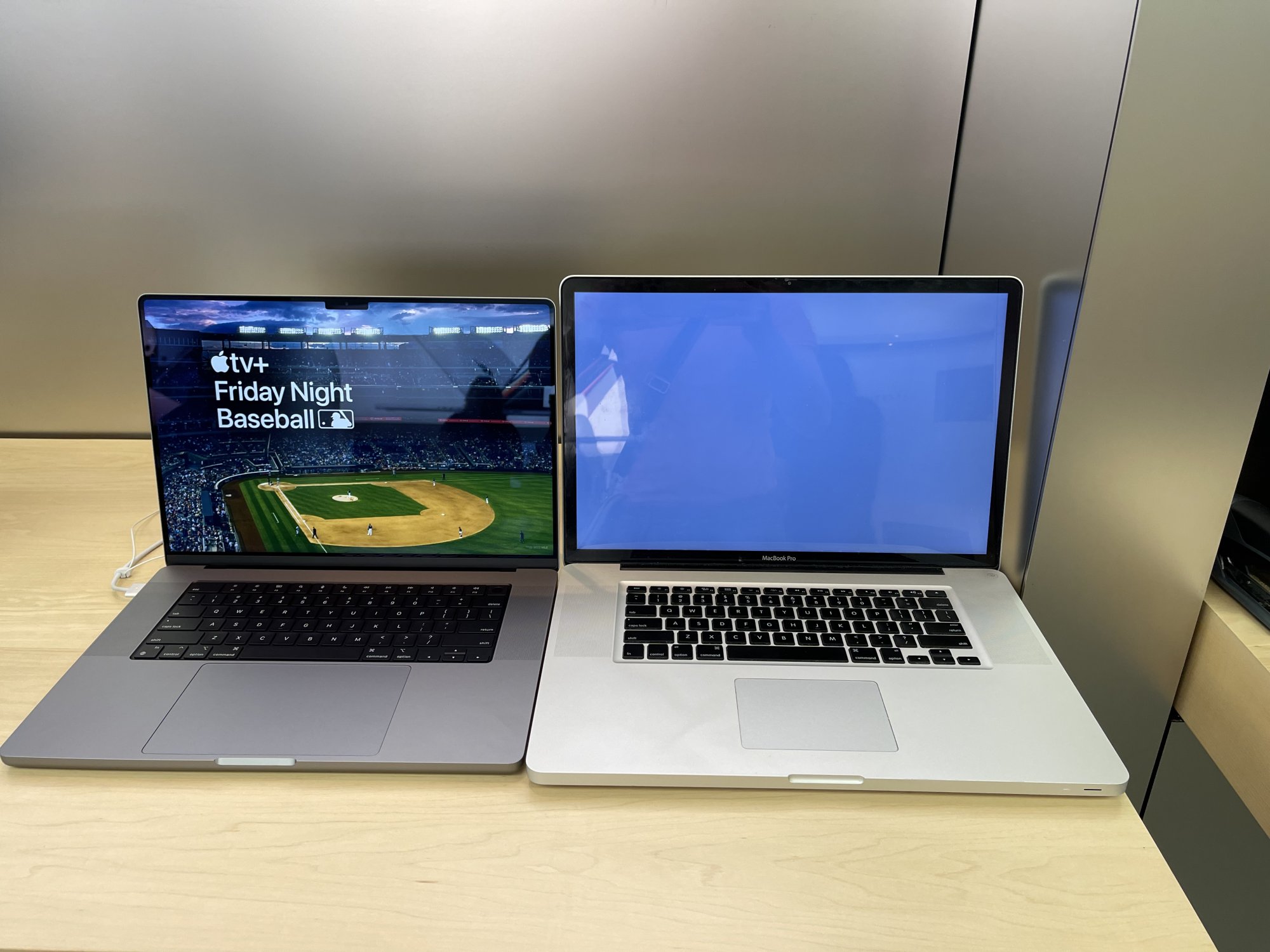 Macbook pro 17 online 2011