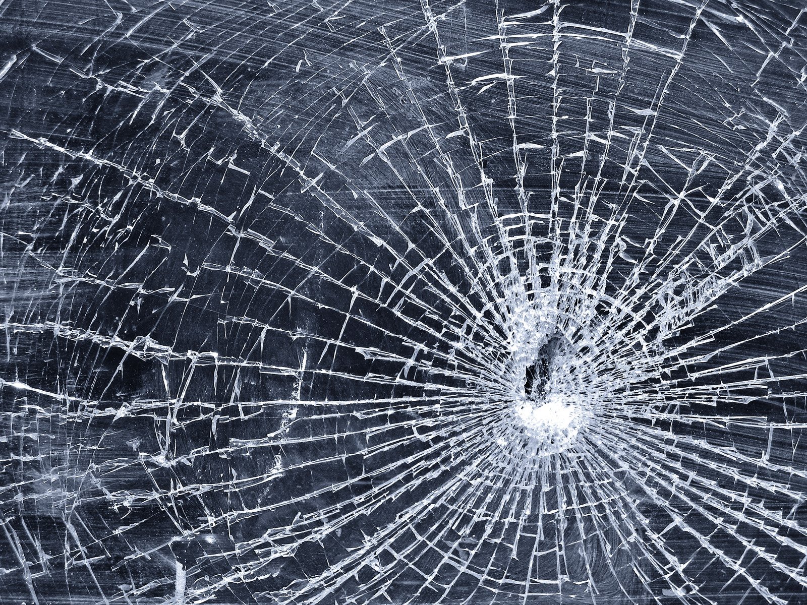 broken-glass-1172079.jpg