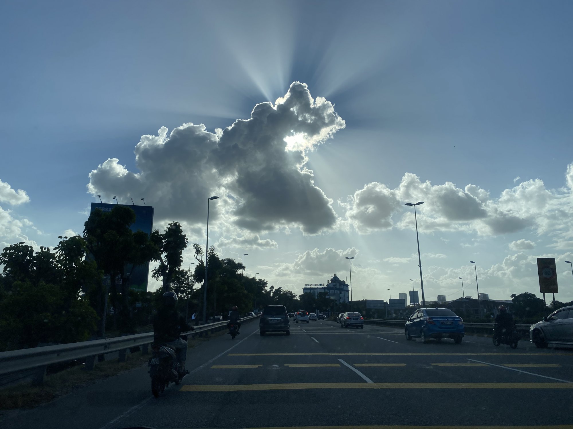 C40F769E-D1AC-495B-A20D-9CE0B46F3C68.jpeg