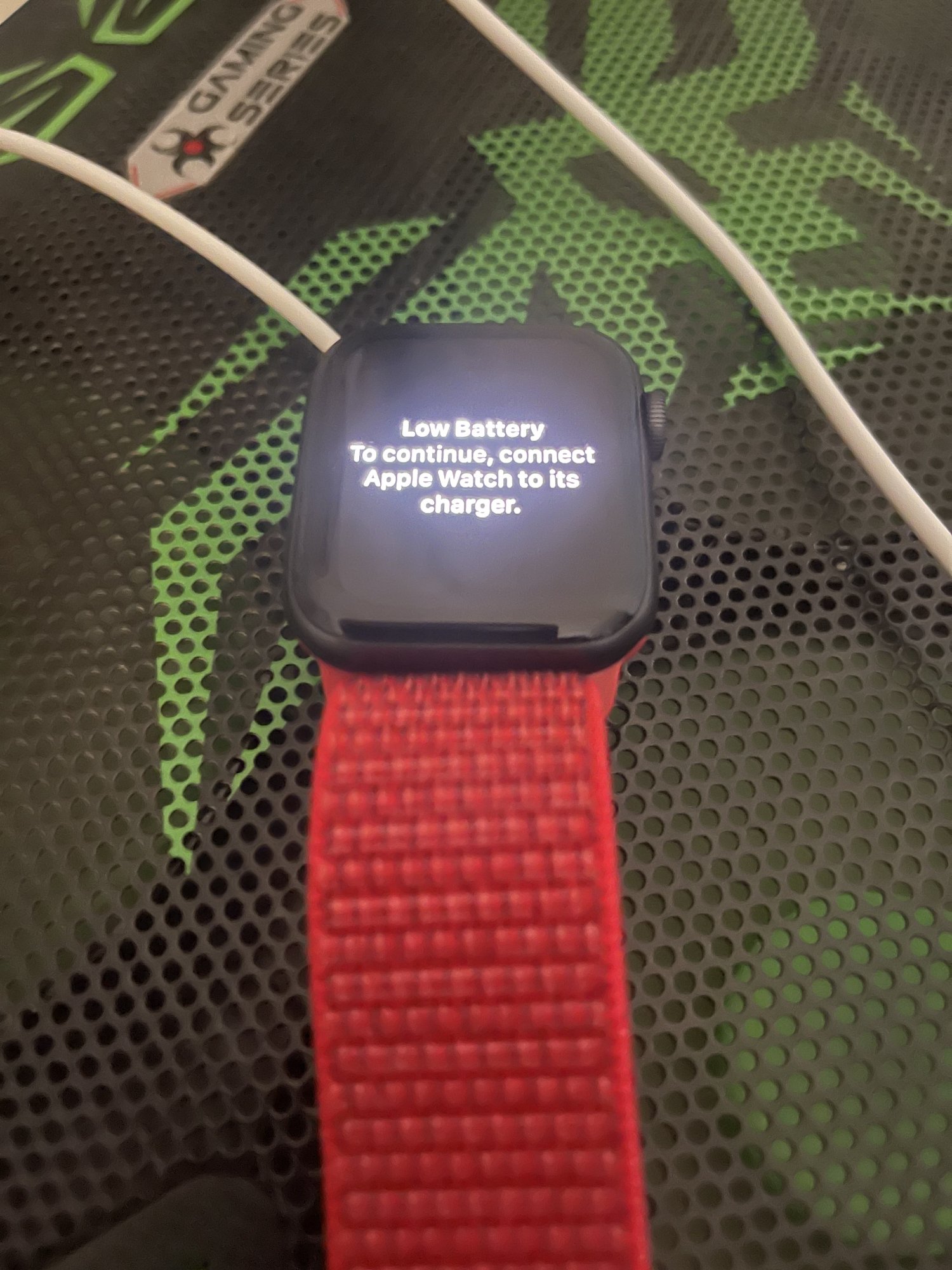 Apple watch low battery to continue connect apple watch 2025 to its charger