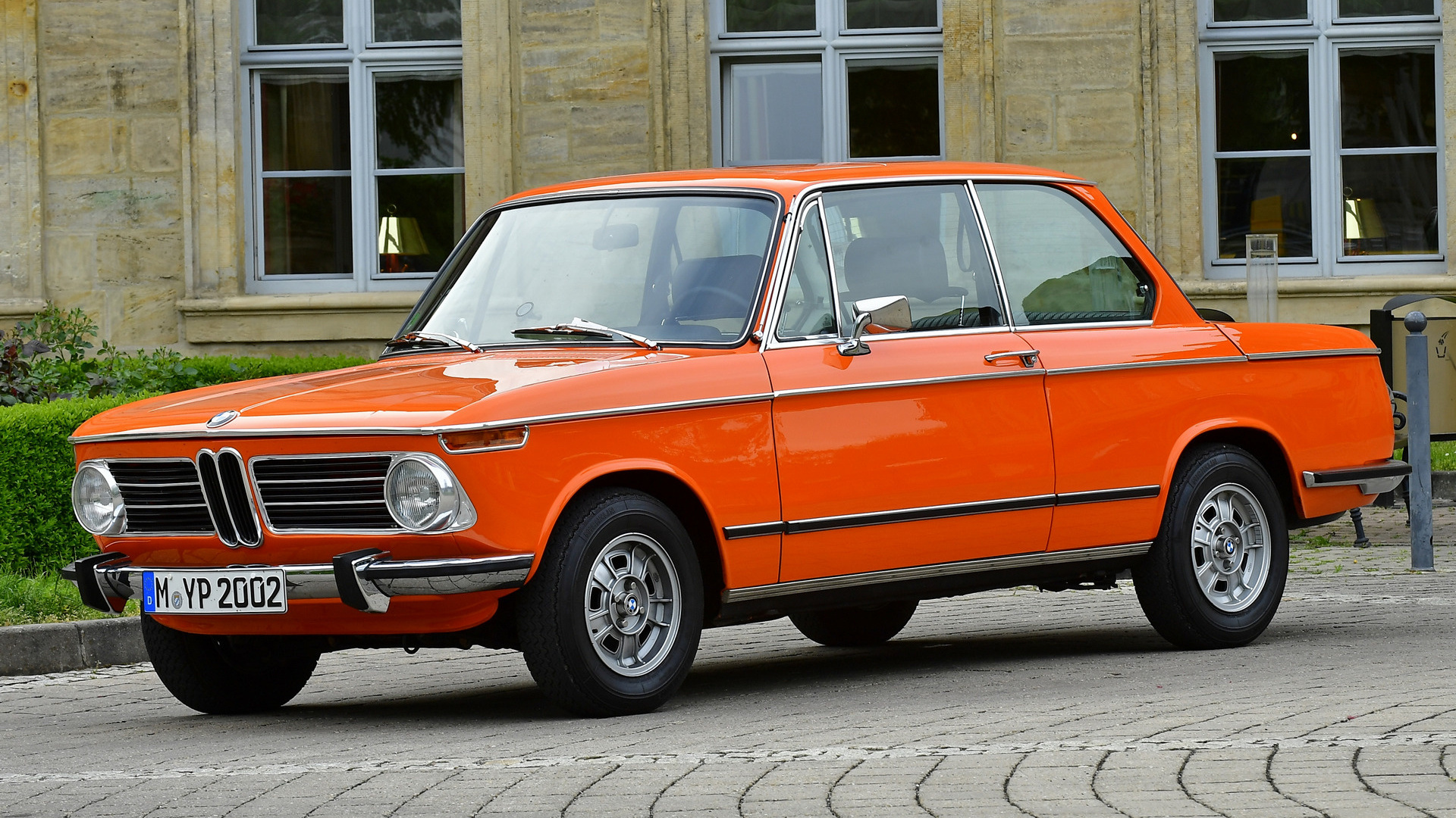 carpixel.net-1971-bmw-2002-tii-81775-hd.jpg