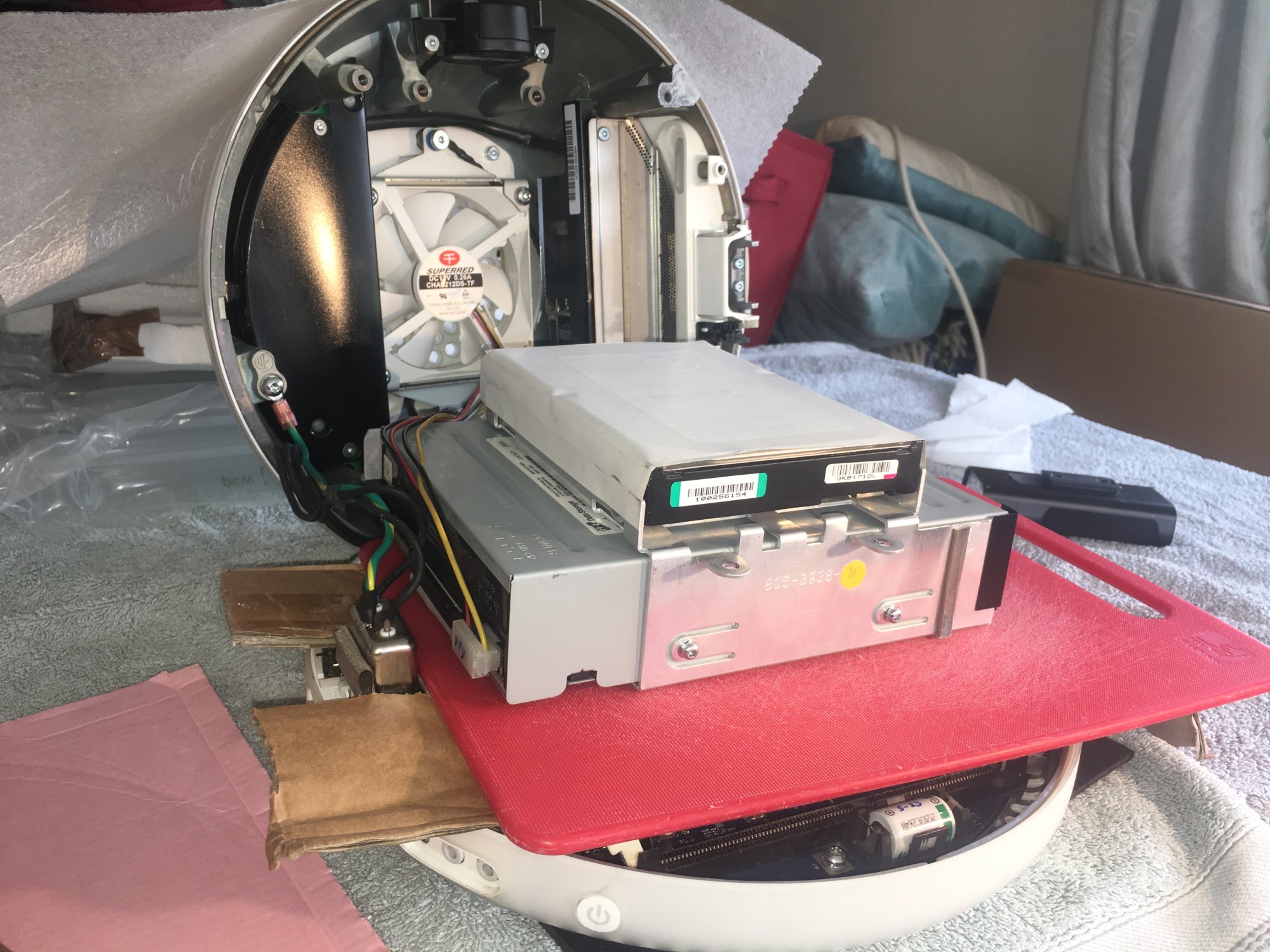Case open OEM Fan.JPG