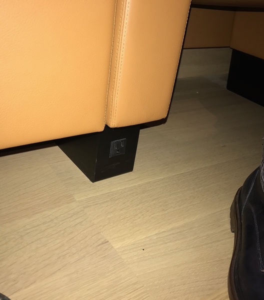 CheapPlasticFloor.jpg