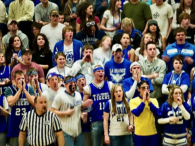 crowd - 1.jpeg