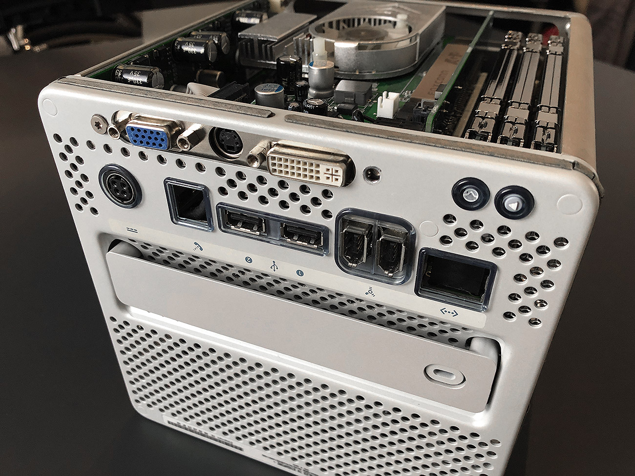 Cube_internal_Ethernet_5.jpg