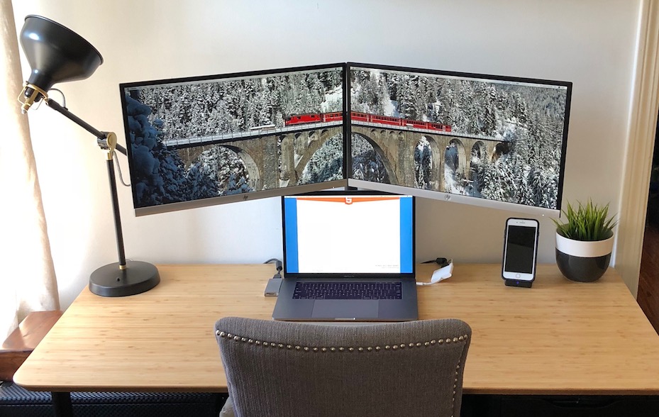 desk.jpg