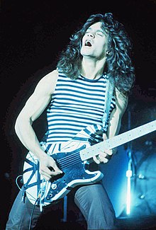 Eddie_Van_Halen_at_the_New_Haven_Coliseum.jpg