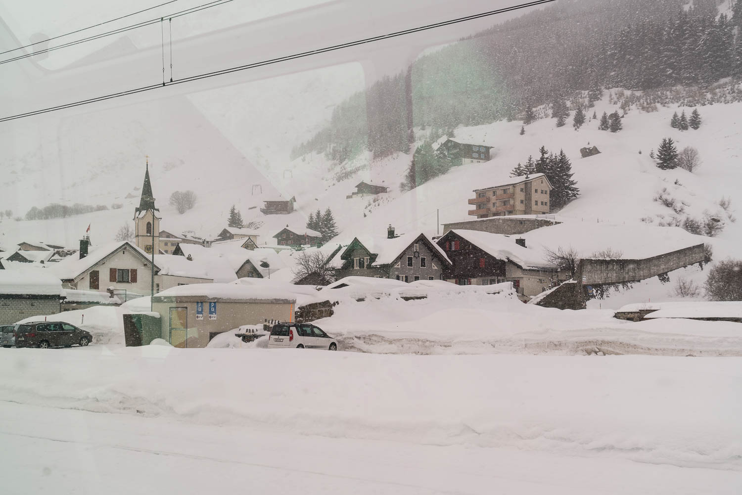 Glacier Express 1500px-16.jpg