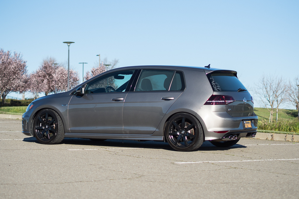 Golf R -3160010-20190316.jpg
