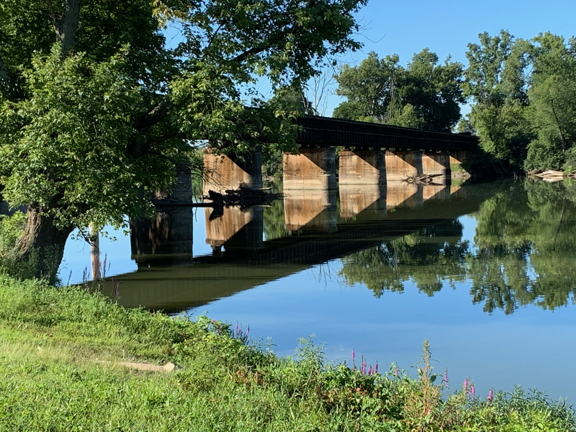 Greater Miami River Rec Trail - Railroad bridge over river 2.png